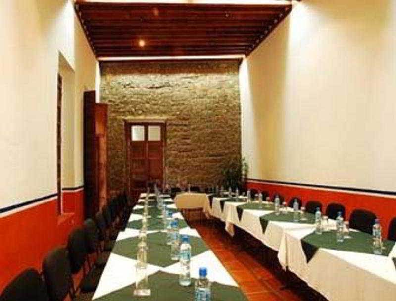 Howard Johnson By Wyndham Morelia Calle Real Удобства фото